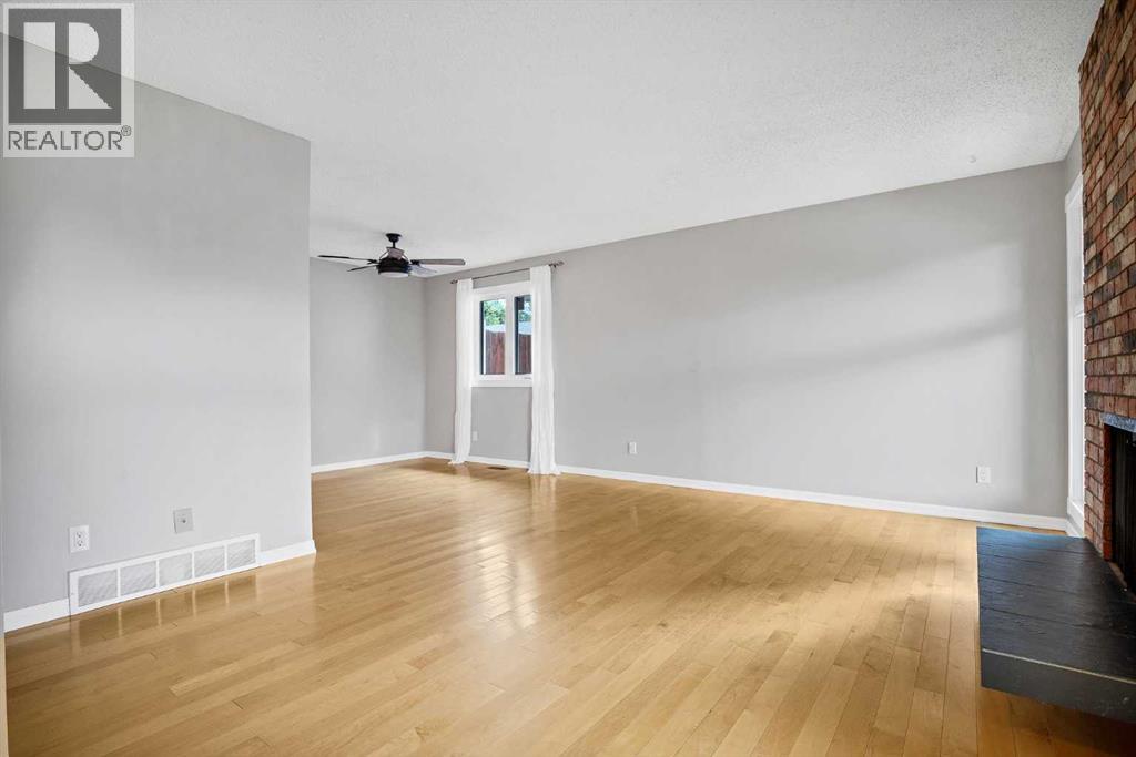 1307 56 Avenue Nw Property Photo 5