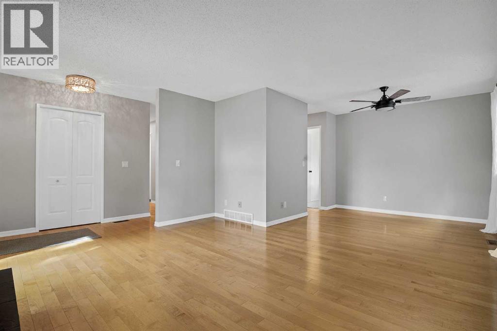 1307 56 Avenue Nw Property Photo 7