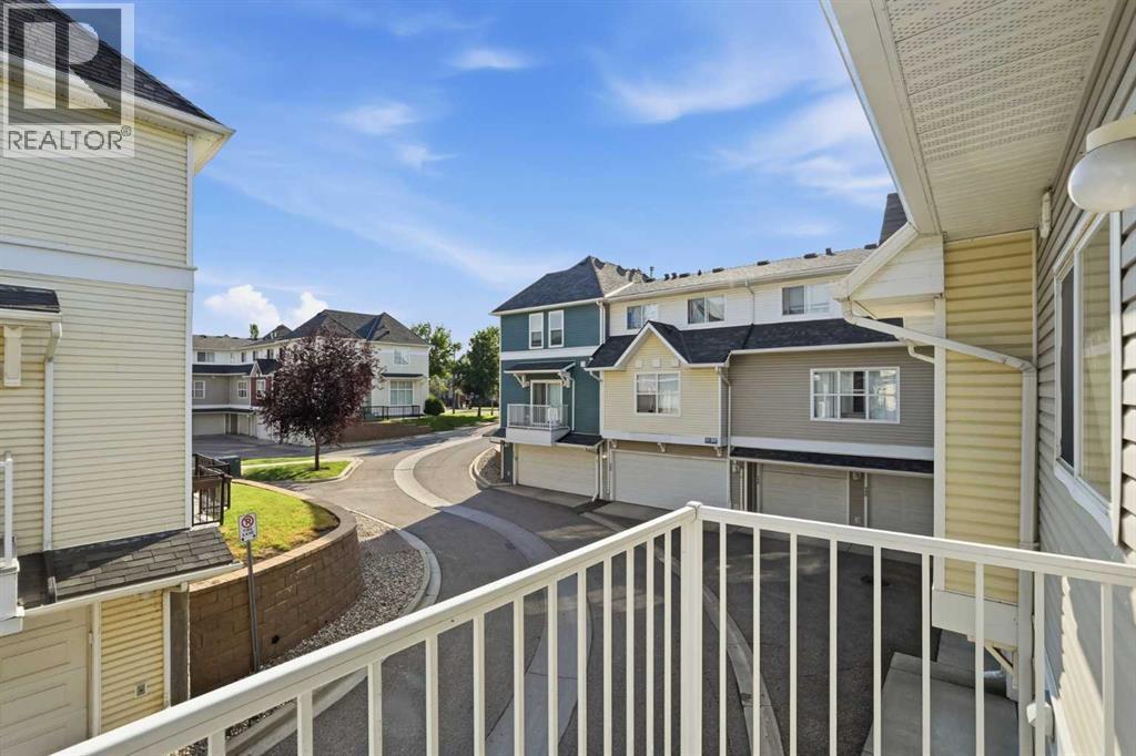 160 Promenade Way Se Property Photo 14