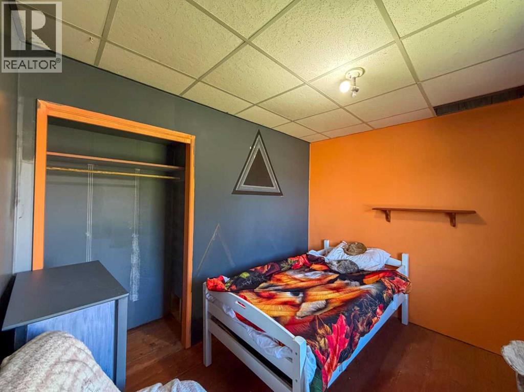 126 3 Street Se Property Photo 8