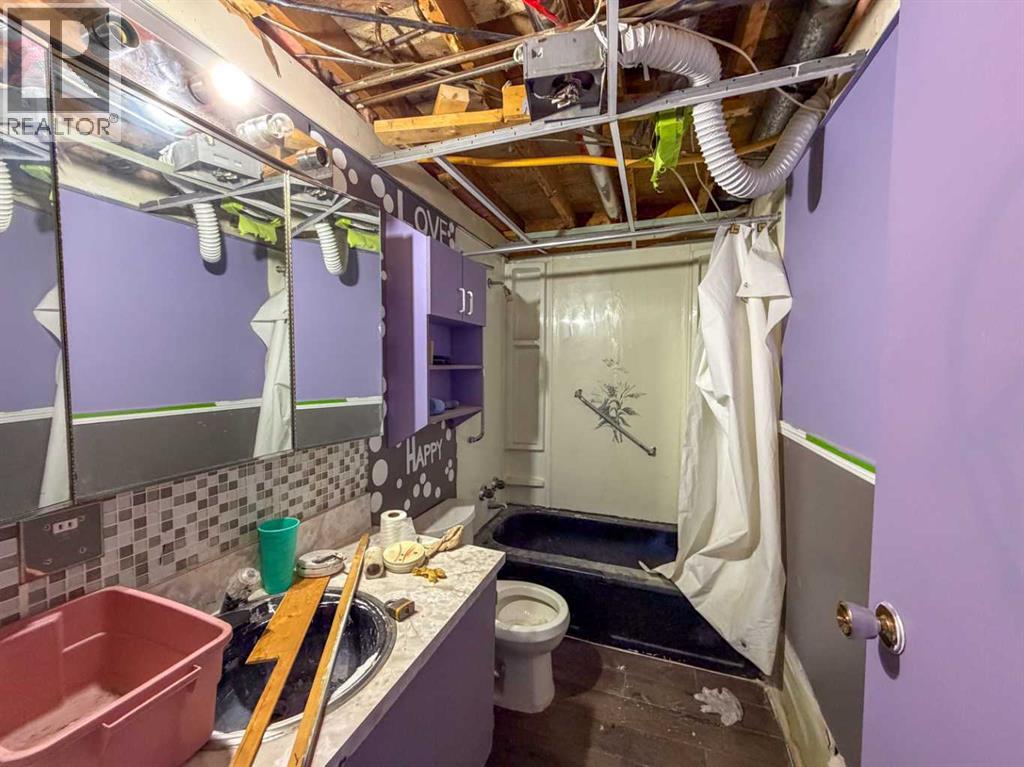 126 3 Street Se Property Photo 13