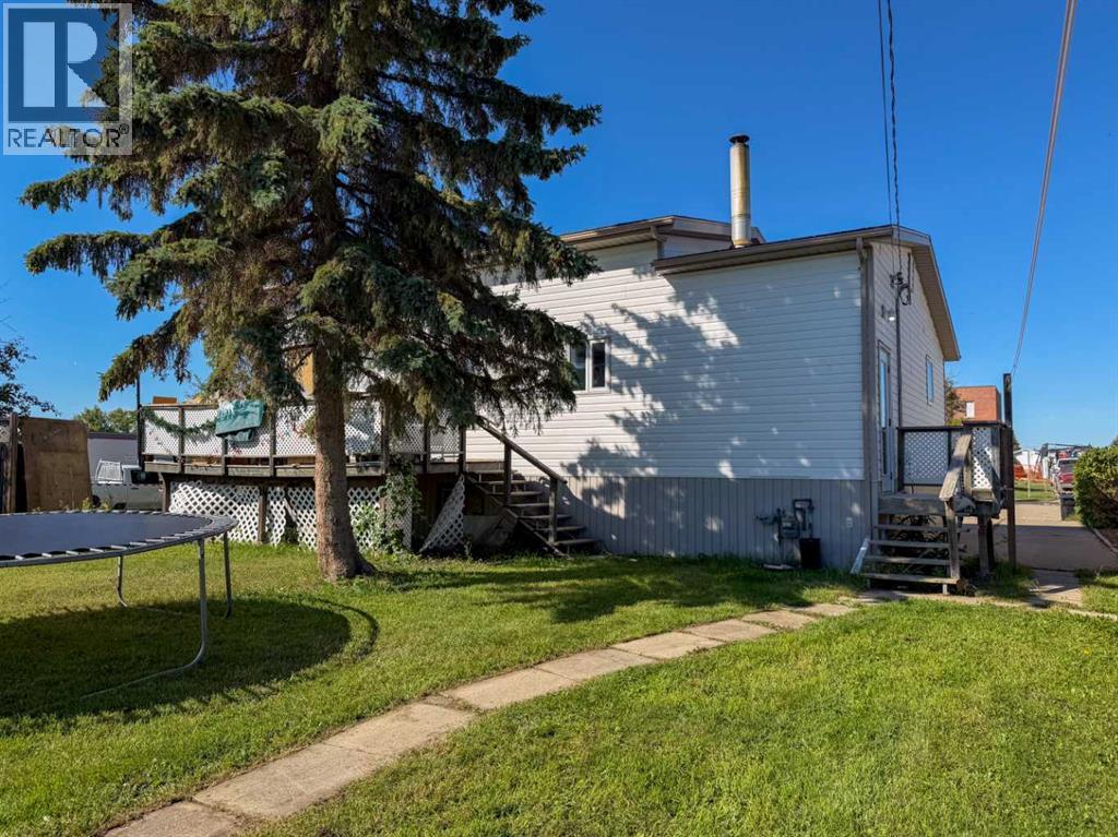 126 3 Street Se Property Photo 16
