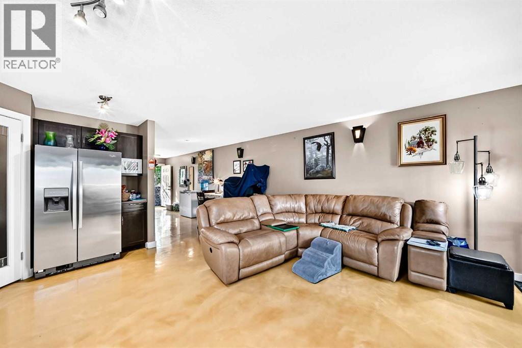 7616 23 Street Se Property Photo 5