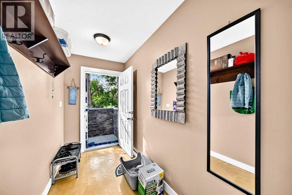 7616 23 Street Se Property Photo 6