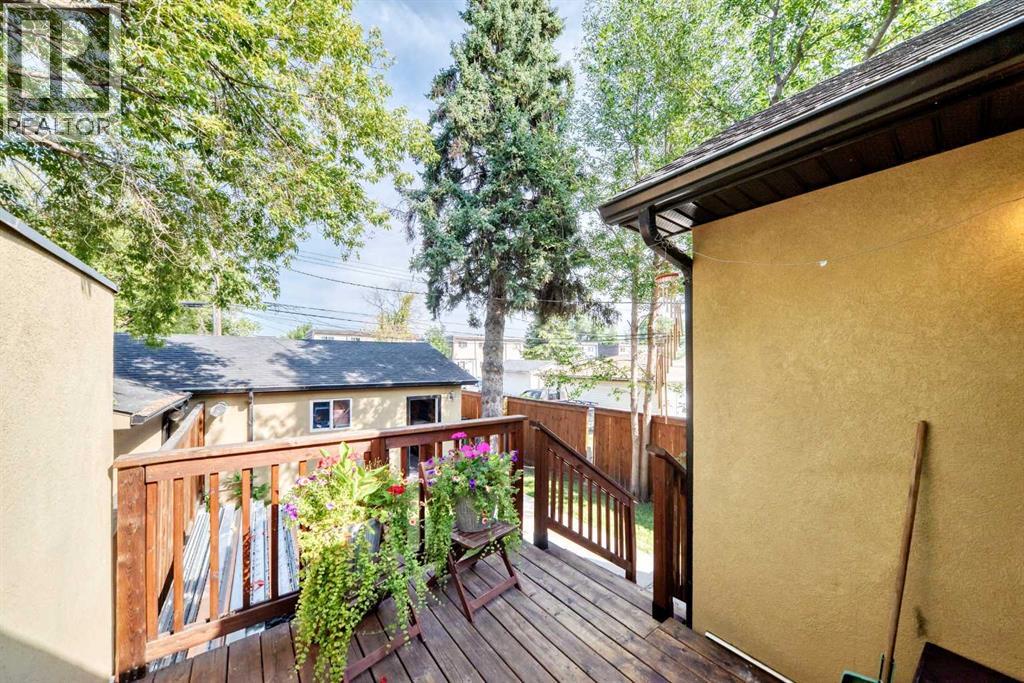 7616 23 Street Se Property Photo 9