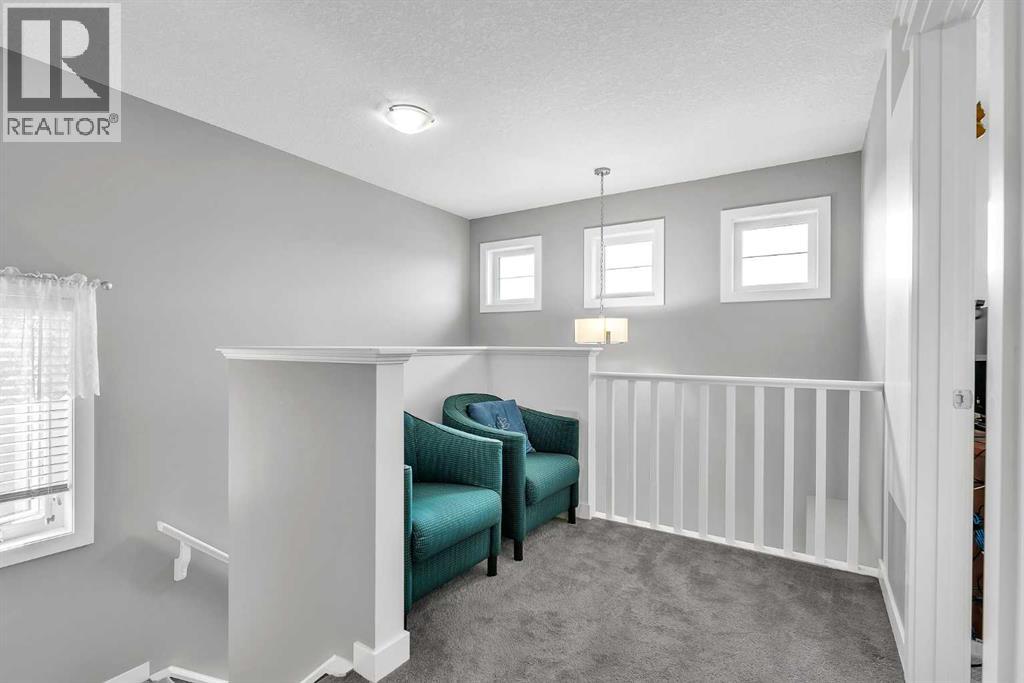 154 Redstone Common Ne Property Photo 18