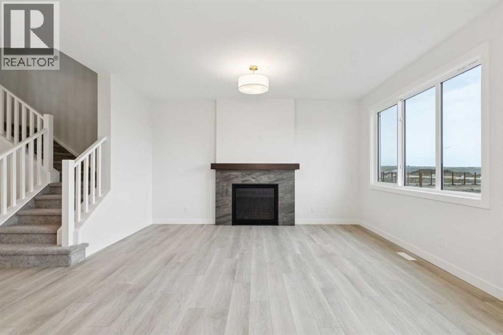 139 Fireside Close Property Photo 15