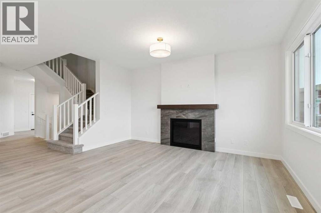 139 Fireside Close Property Photo 16