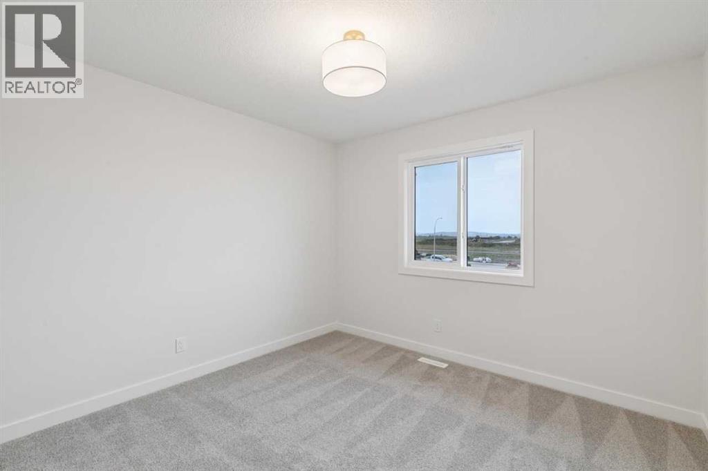 139 Fireside Close Property Photo 34