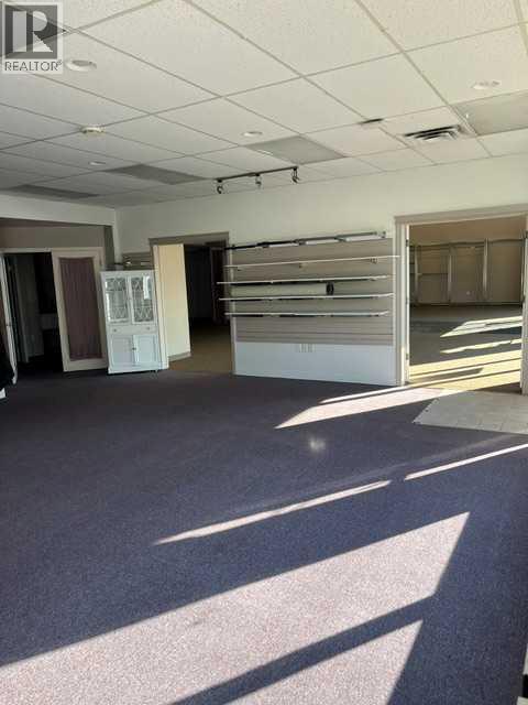 3295 Dunmore Road Southeast Property Photo 5