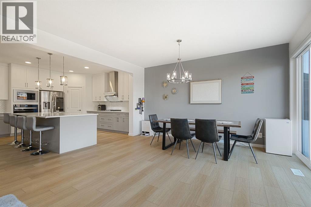 147 Royston Rise Nw Property Photo 9