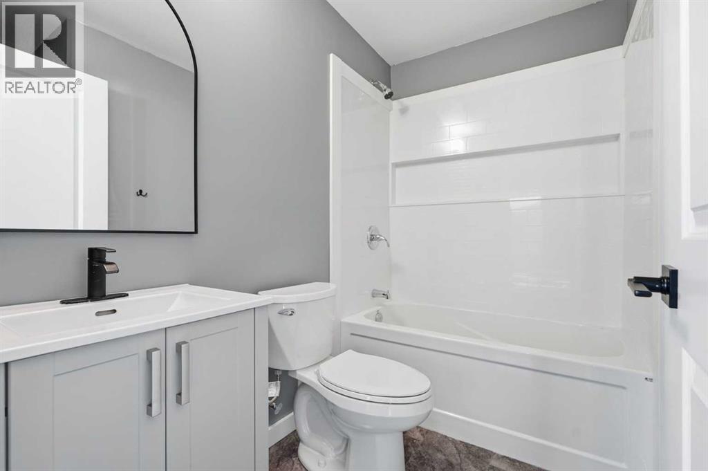 89 Aztec Crescent Property Photo 23