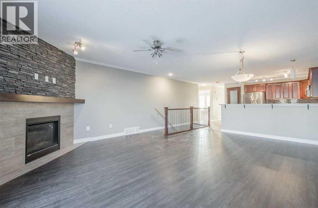 5215 52 Street Property Photo 9