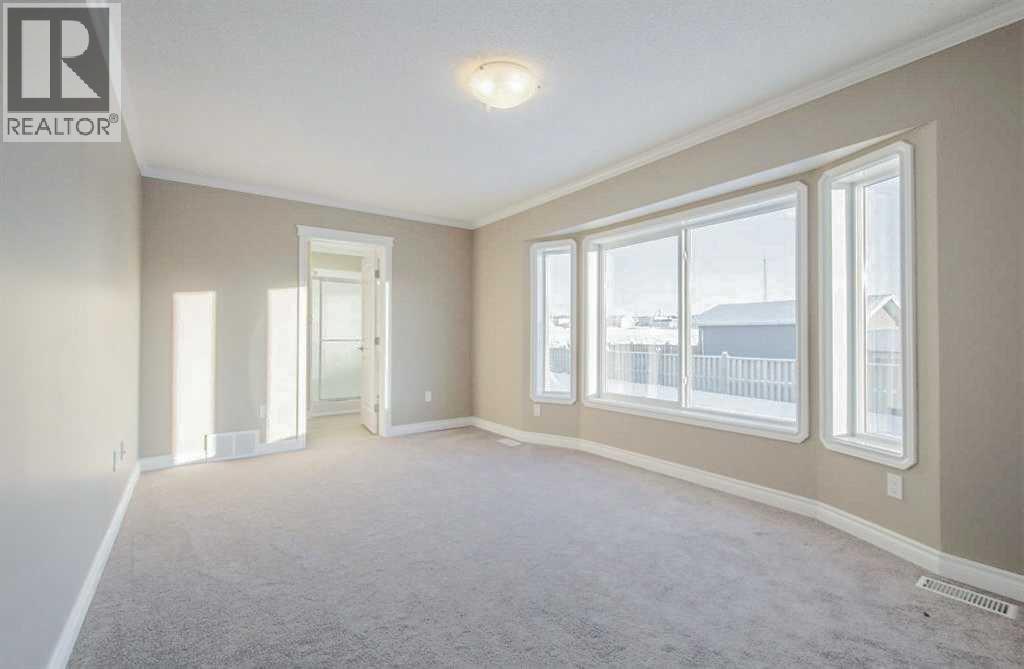 5215 52 Street Property Photo 14
