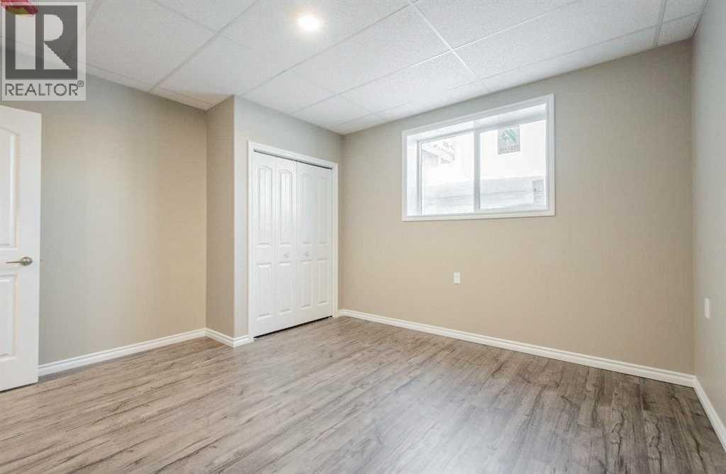 5215 52 Street Property Photo 21