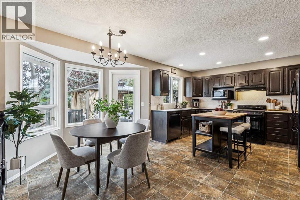 190 Mt Robson Close Se Property Photo 9
