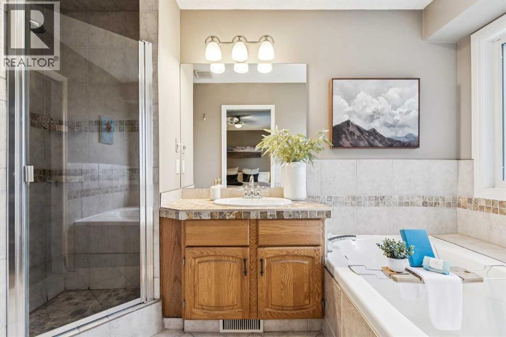 190 Mt Robson Close Se Property Photo 23