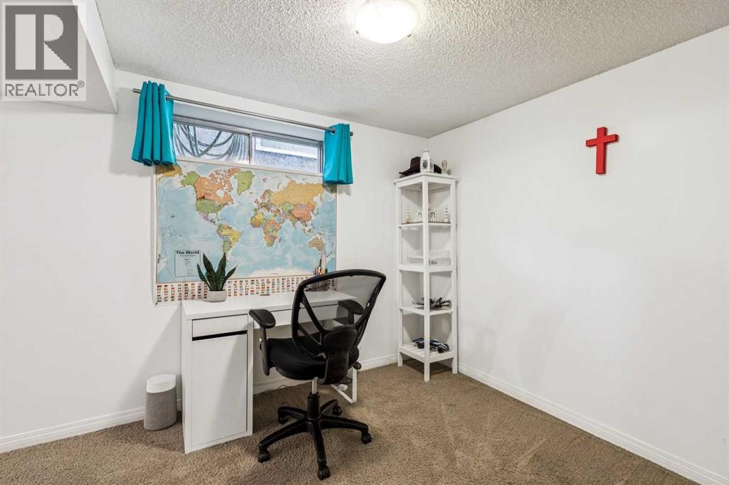 190 Mt Robson Close Se Property Photo 33