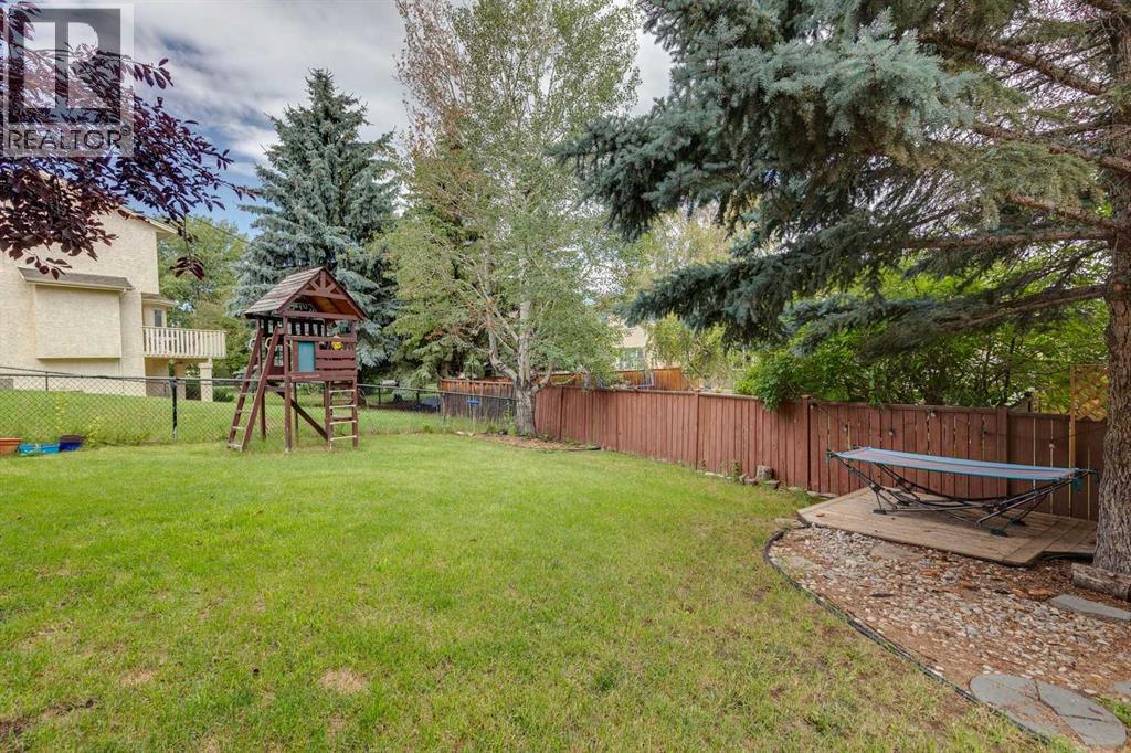 190 Mt Robson Close Se Property Photo 42