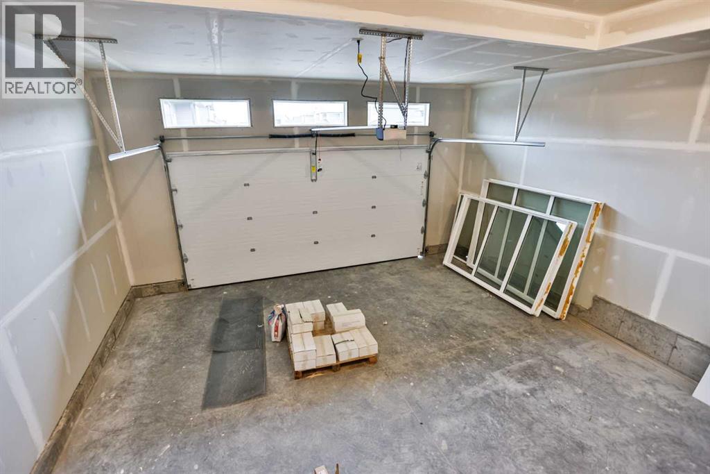 877 Devonia Circle W Property Photo 26