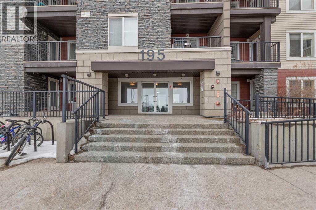 195 Kincora Glen Road Property Photo 2