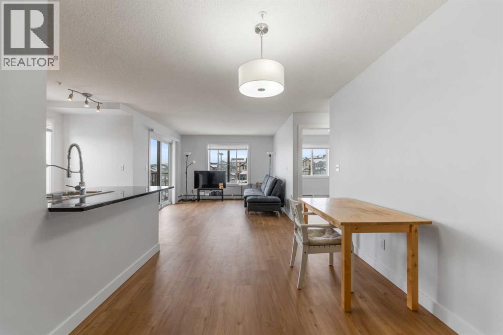 195 Kincora Glen Road Property Photo 10