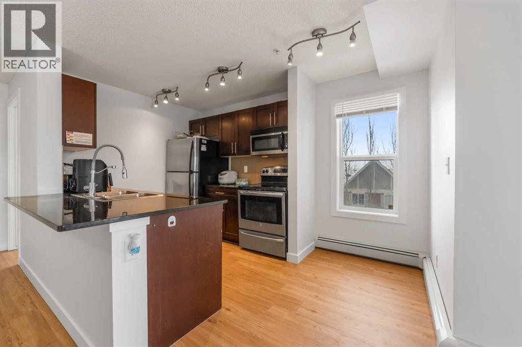 195 Kincora Glen Road Property Photo 16