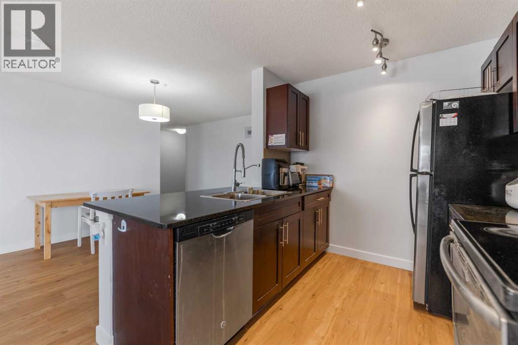 195 Kincora Glen Road Property Photo 18