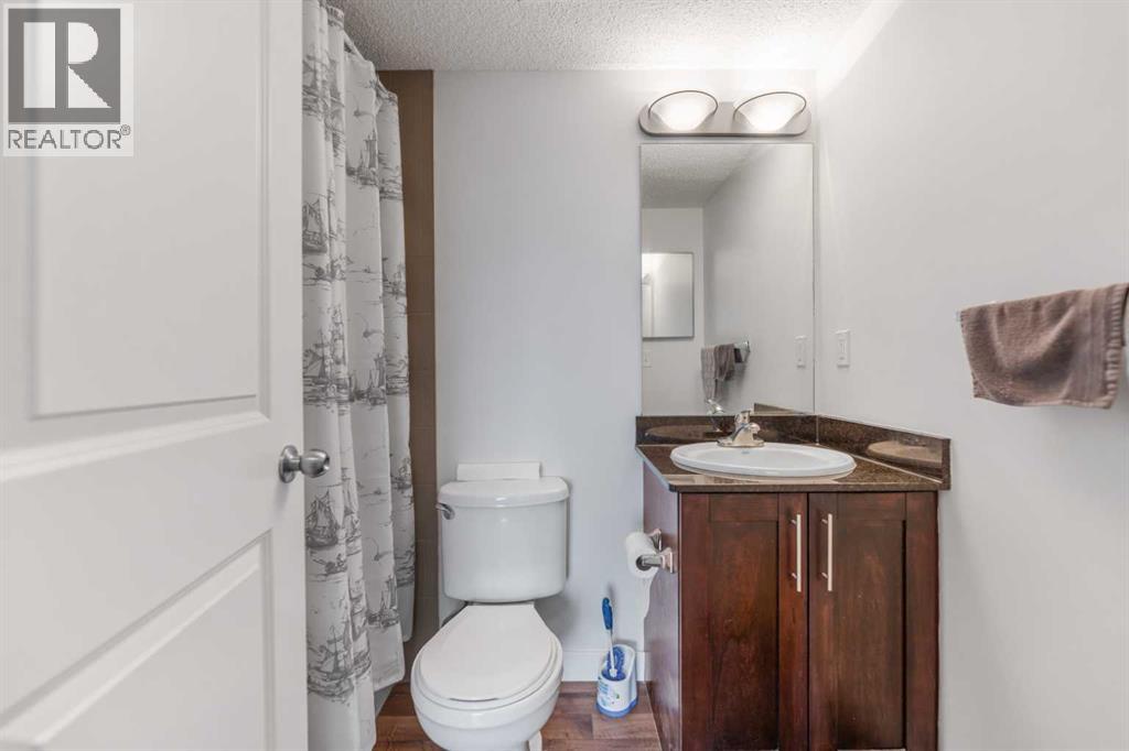 195 Kincora Glen Road Property Photo 26