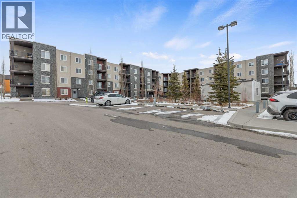 195 Kincora Glen Road Property Photo 34