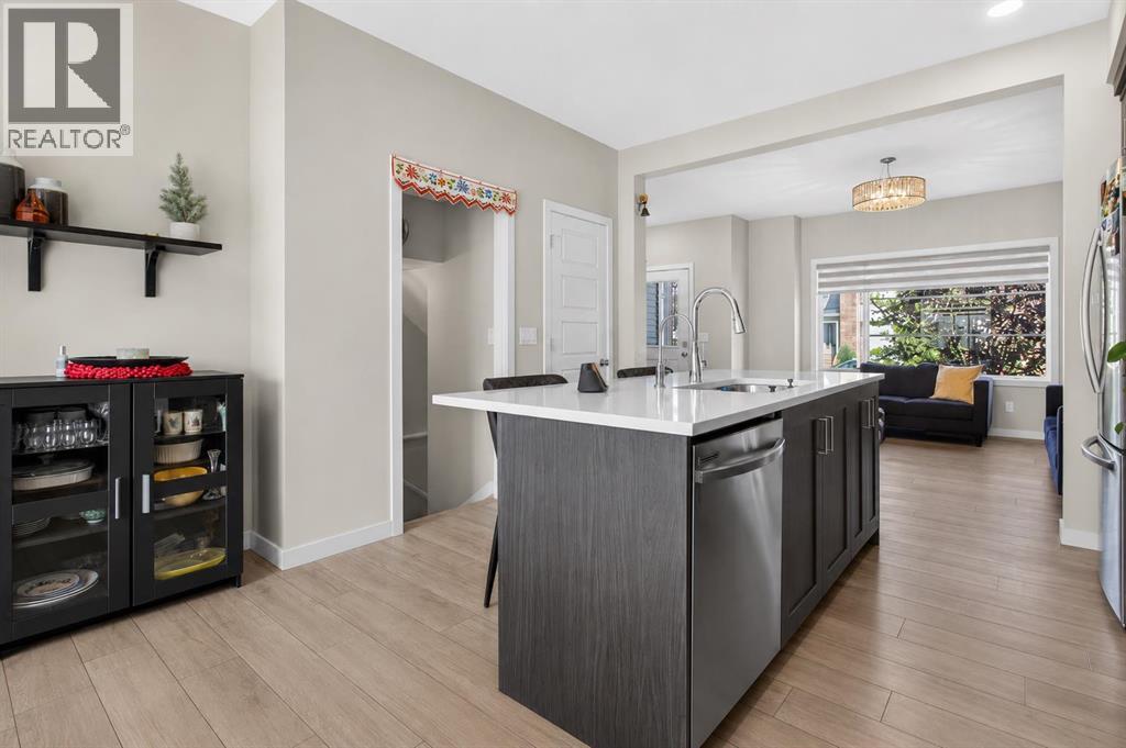 1079 Lanark Boulevard Se Property Photo 15