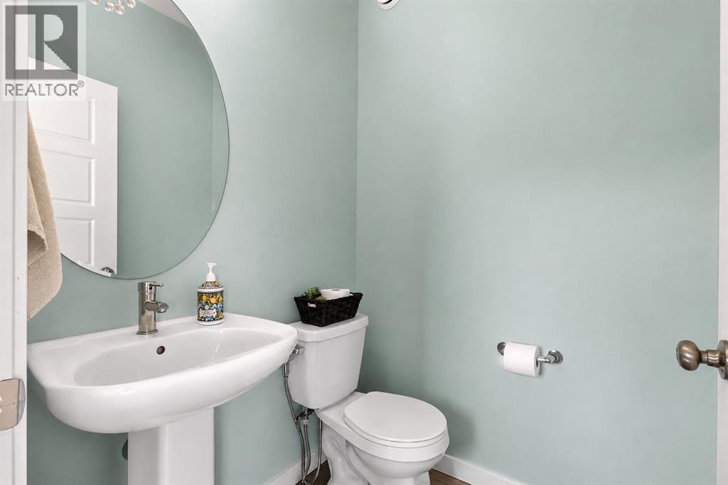 1079 Lanark Boulevard Se Property Photo 18