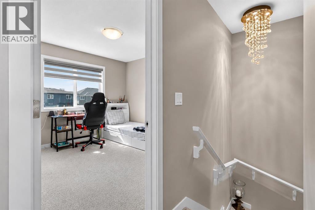 1079 Lanark Boulevard Se Property Photo 19