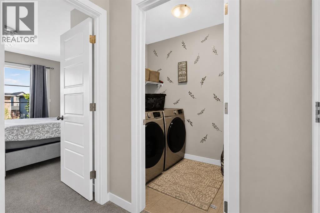 1079 Lanark Boulevard Se Property Photo 22