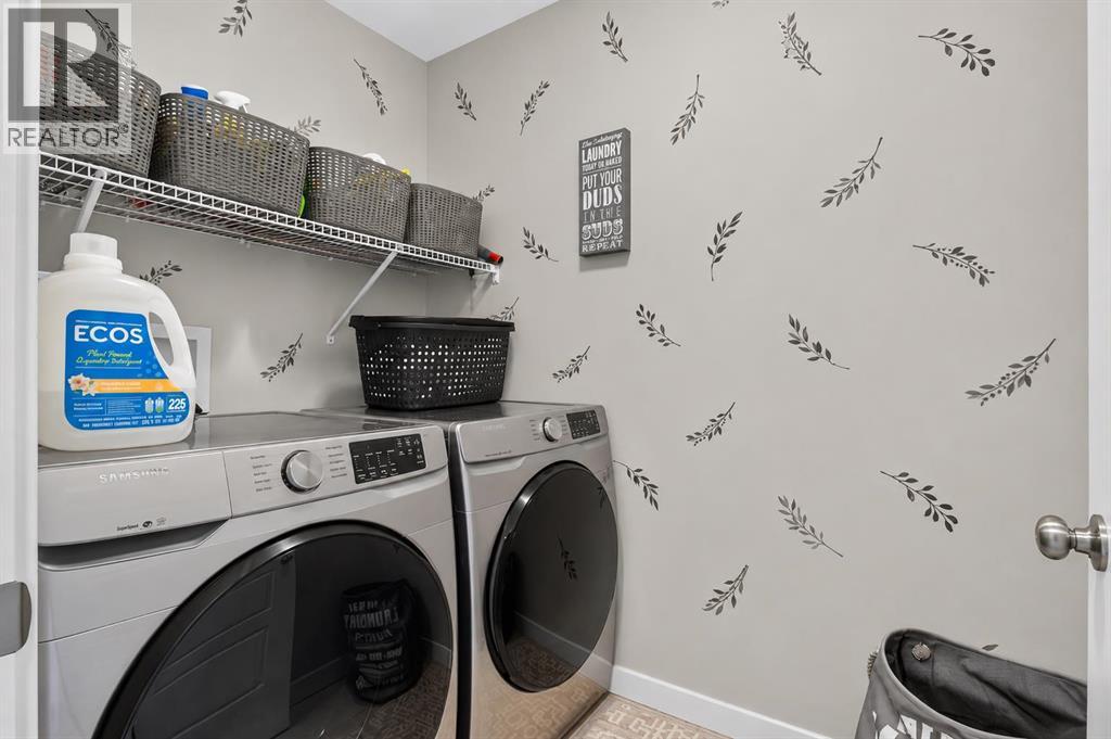 1079 Lanark Boulevard Se Property Photo 23