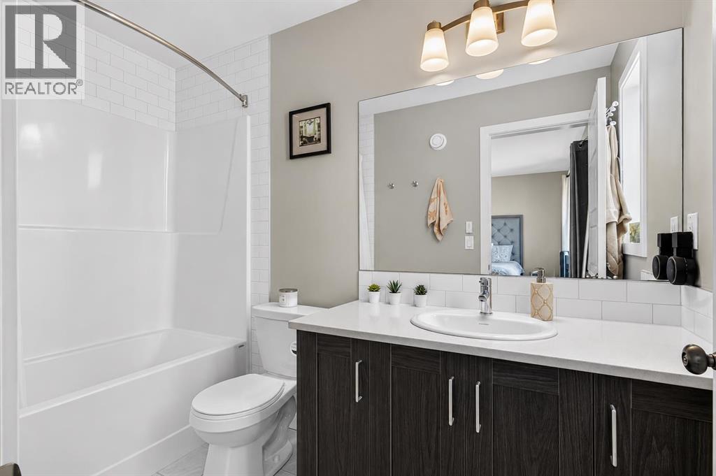 1079 Lanark Boulevard Se Property Photo 31