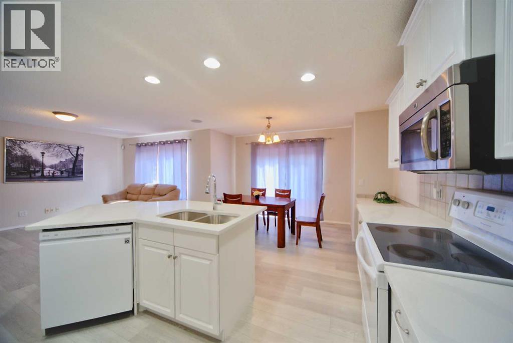 133 Panamount Court Nw Property Photo 11