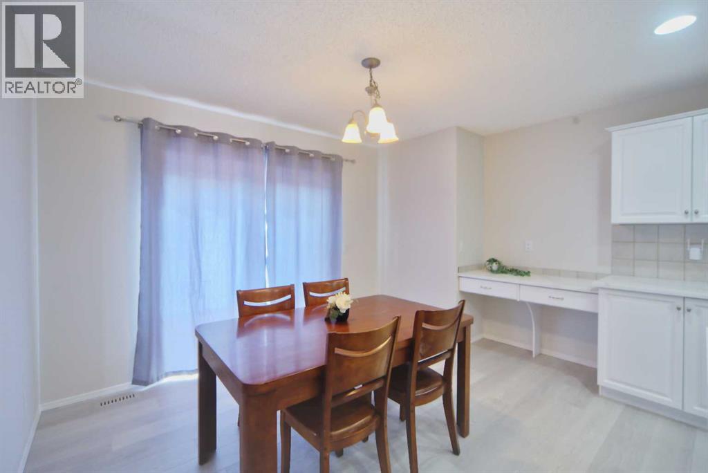 133 Panamount Court Nw Property Photo 13