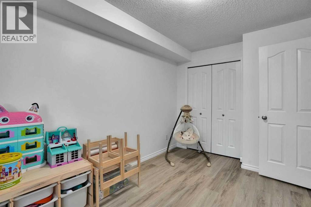 8 Bridlecrest Drive Southwest Property Photo 23