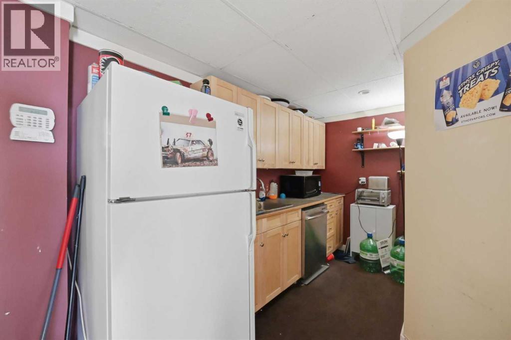 812 Edmonton Trail Ne Property Photo 6