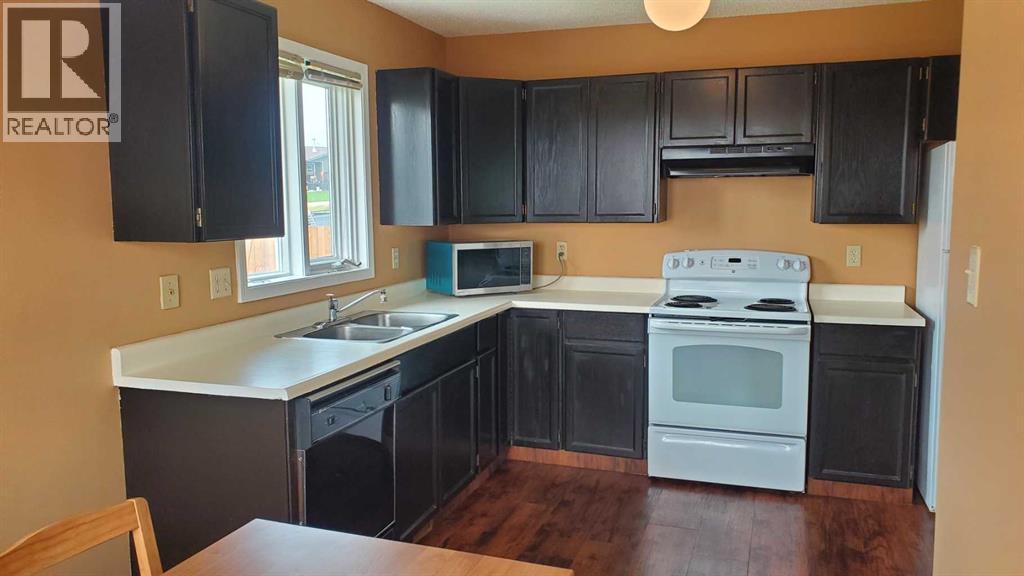5 Hillside Crescent Property Photo 6