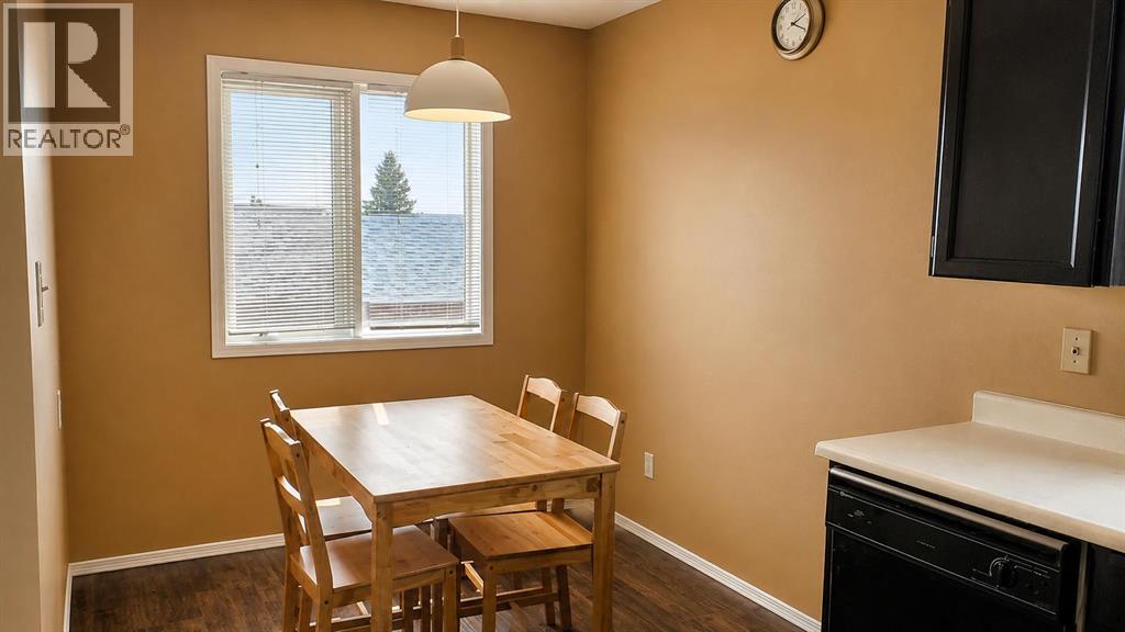 5 Hillside Crescent Property Photo 8