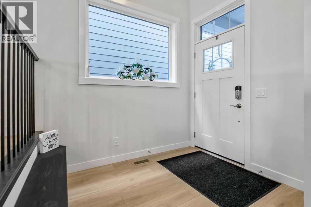 100 Cranbrook Gardens Se Property Photo 2