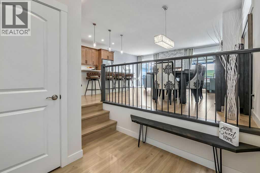 100 Cranbrook Gardens Se Property Photo 3