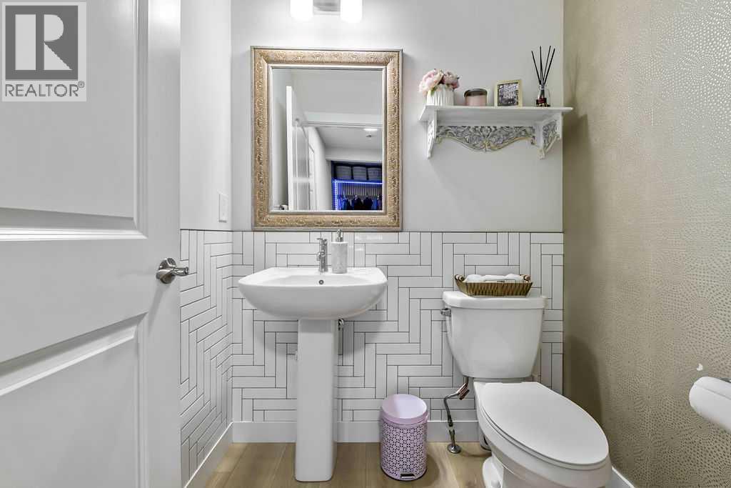 100 Cranbrook Gardens Se Property Photo 16