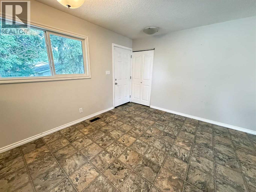 298 Mountain Street Property Photo 12