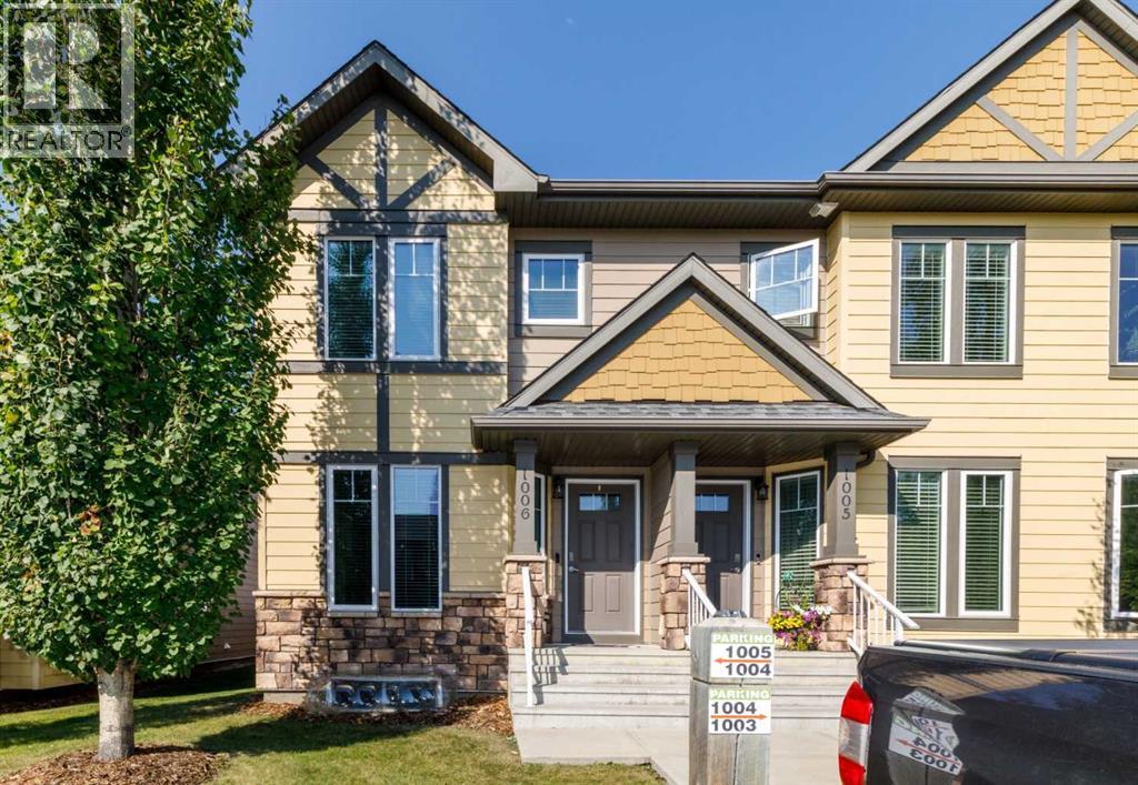 30 Carleton Avenue Property Photo 1
