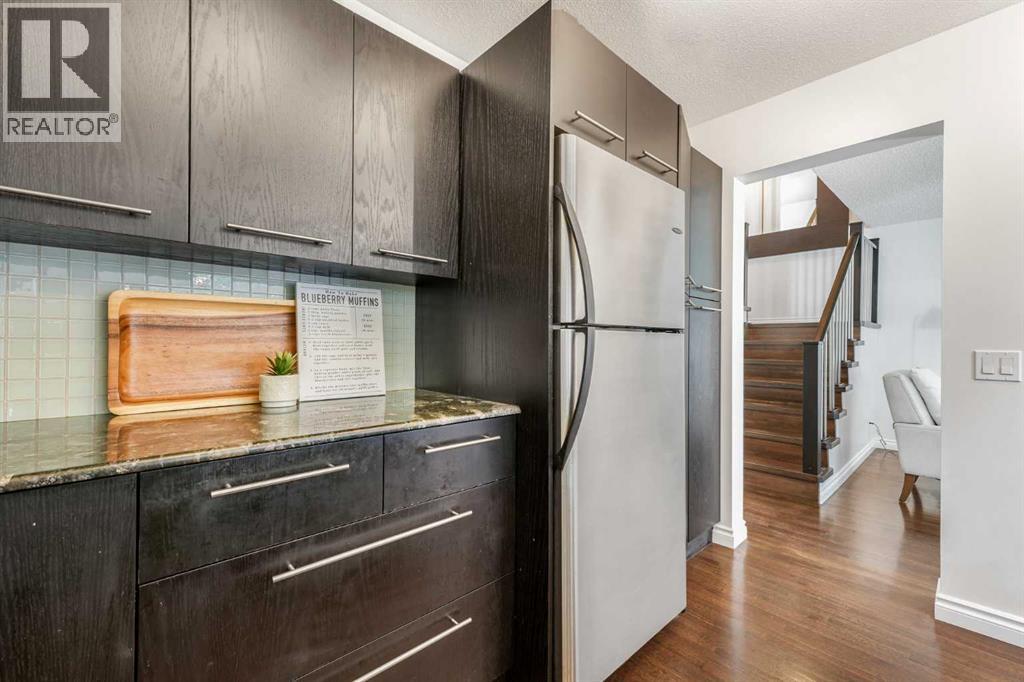 2815 Palliser Drive Southwest Property Photo 12