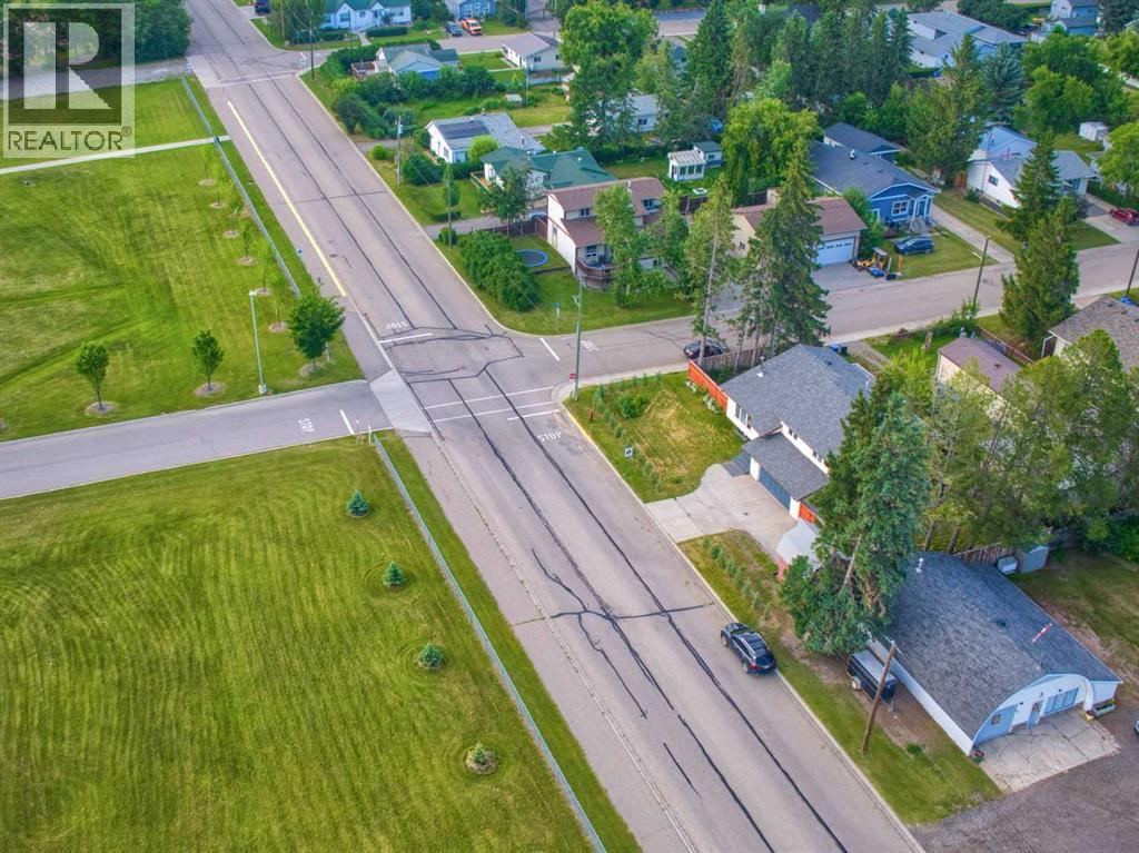 332 11 Avenue Property Photo 2