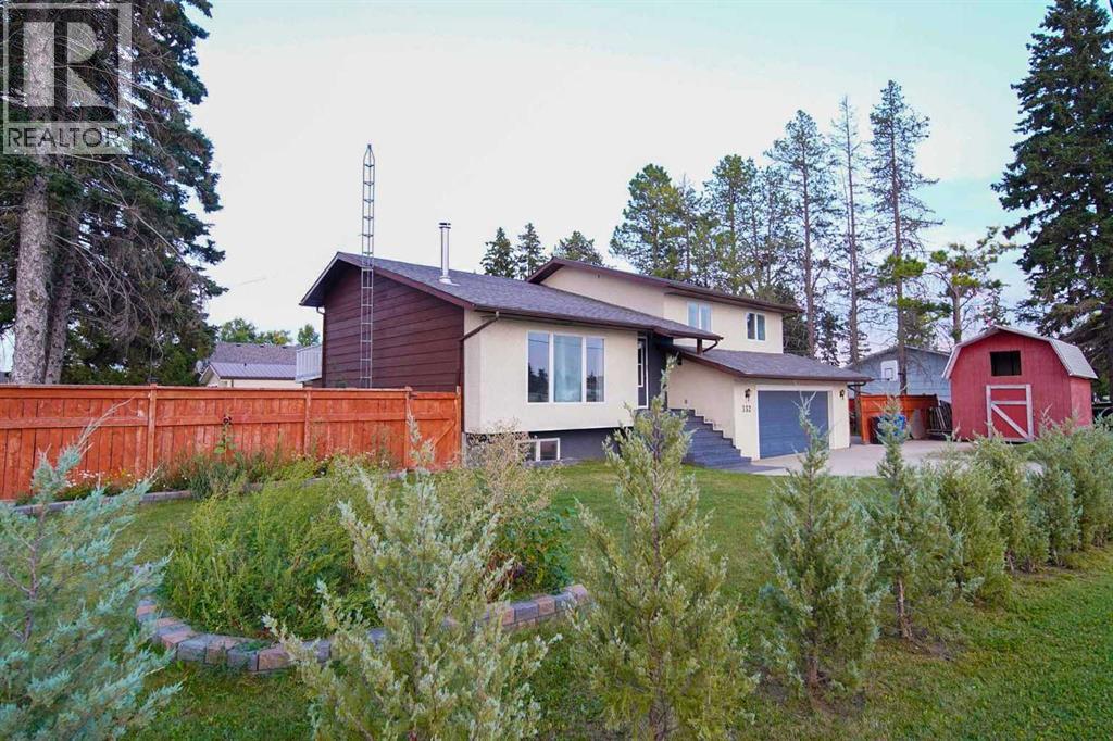 332 11 Avenue Property Photo 4